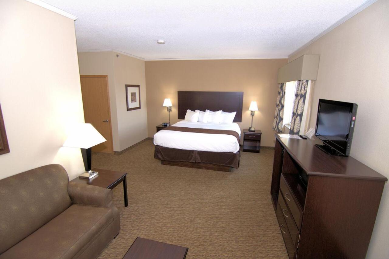 Rock Island Inn & Suites Atlantic Exterior photo